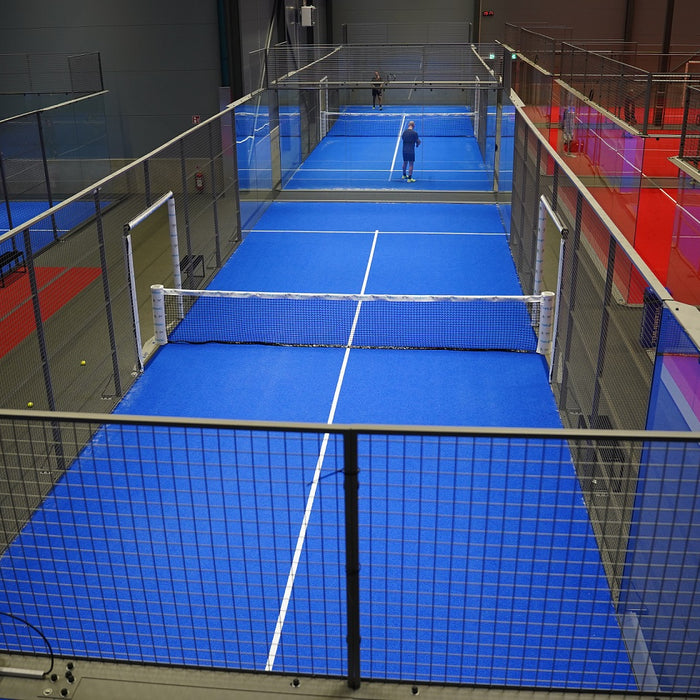 Can you play singles padel?
