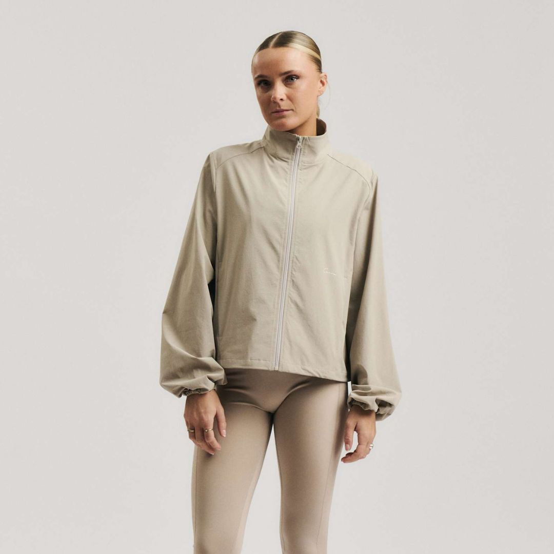 Cuera Active Short Jacket (Taupe)