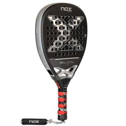 Nox AT Genius Attack 18K Luxury By Agustin Tapia 2024 Padelschläger